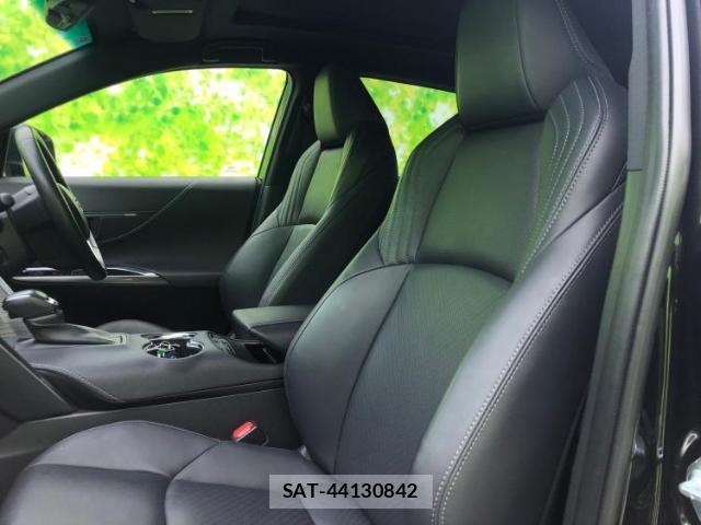 Toyota HARRIER HYBRID 2021-08 8056098-5