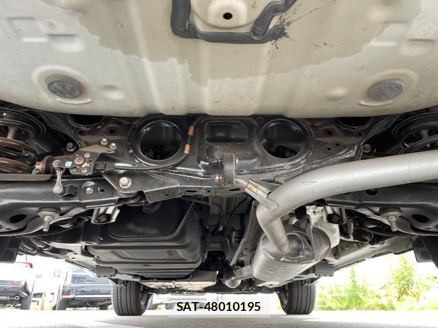 Toyota HARRIER 2017-01 8053733-19