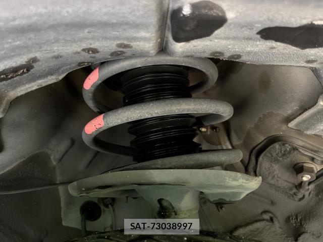 Toyota HARRIER 2015-10 8053785-19