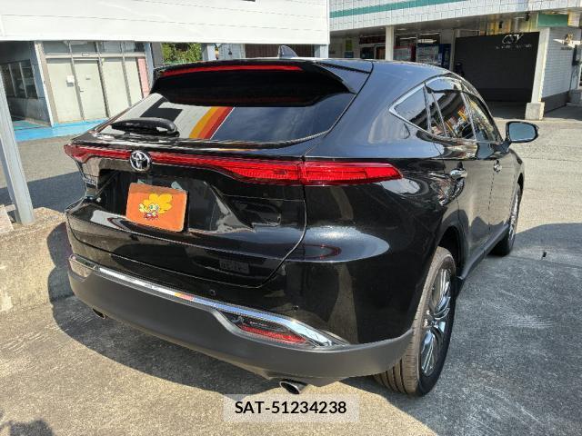 Toyota HARRIER 2021-05 8054132-1