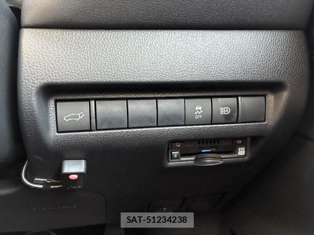 Toyota HARRIER 2021-05 8054132-18