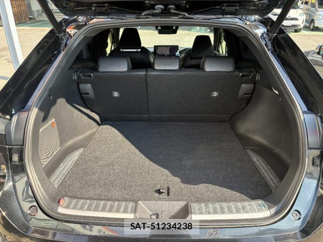 Toyota HARRIER 2021-05 8054132-6