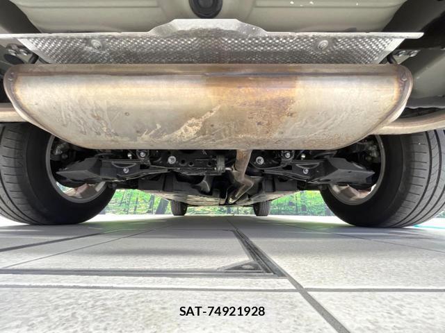 Toyota HARRIER 2023-06 8054310-18