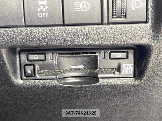 Toyota HARRIER 2023-06 8054310-6