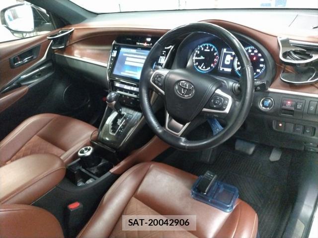Toyota HARRIER 2019-04 8054578-2