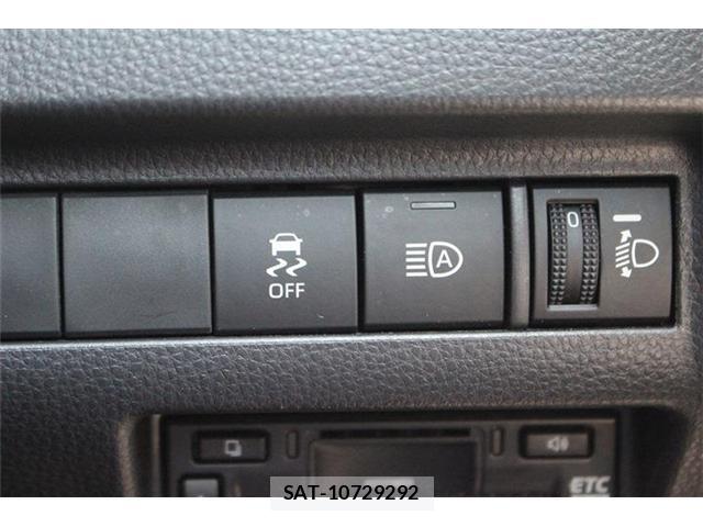 Toyota HARRIER 2023-06 8054940-5