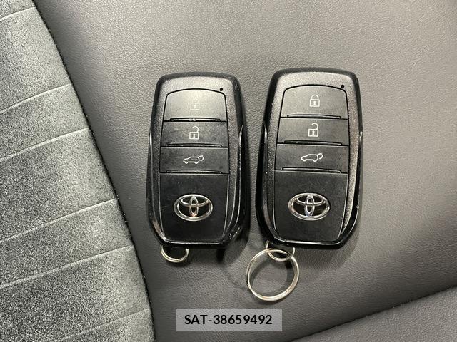 Toyota HARRIER 2023-04 8055911-10