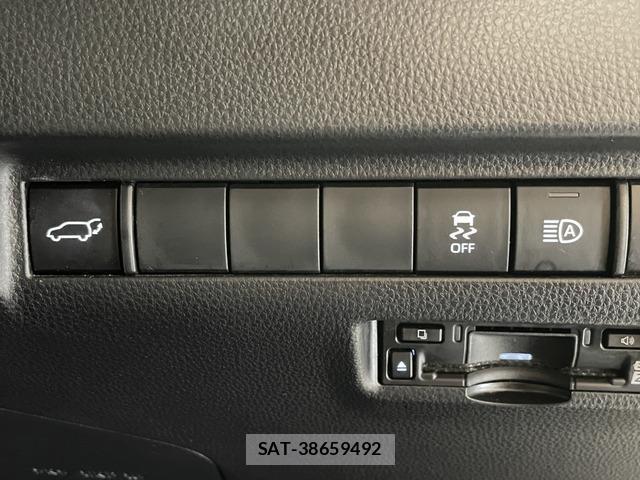 Toyota HARRIER 2023-04 8055911-7