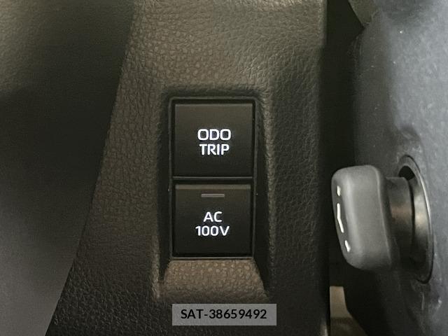 Toyota HARRIER 2023-04 8055911-8
