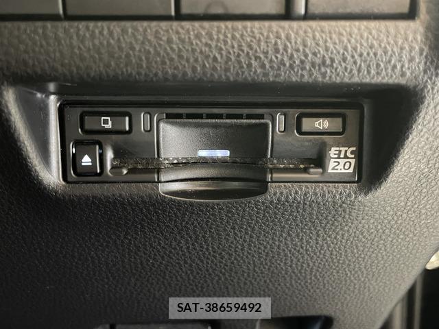 Toyota HARRIER 2023-04 8055911-9