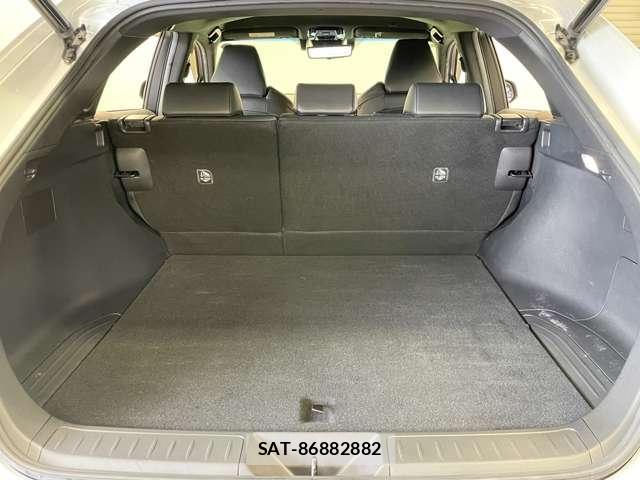 Toyota HARRIER 2023-02 8055912-13