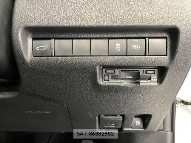 Toyota HARRIER 2023-02 8055912-3