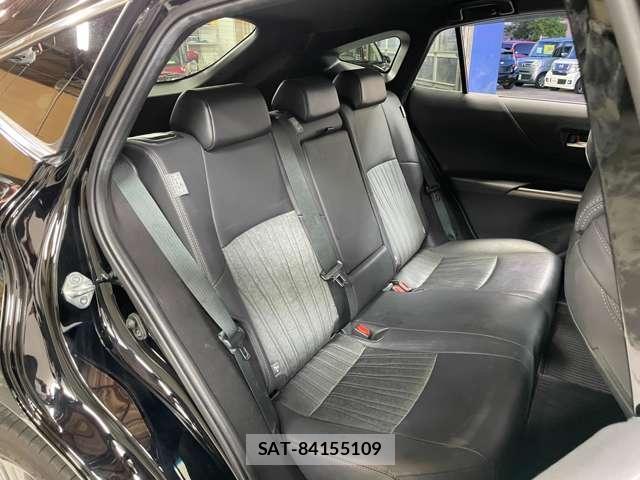 Toyota HARRIER 2021-05 8055914-17
