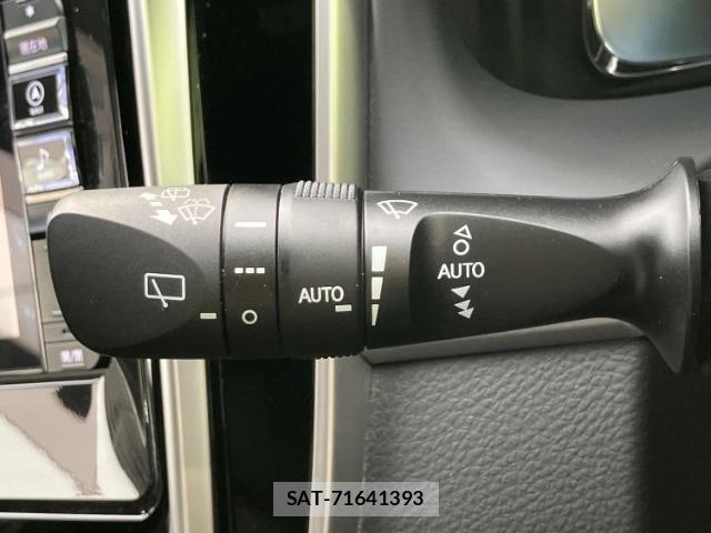 Toyota HARRIER 2018-09 8056206-15