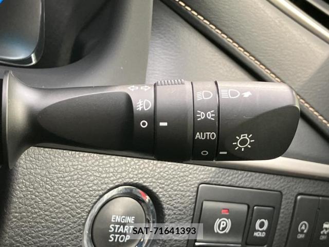 Toyota HARRIER 2018-09 8056206-16