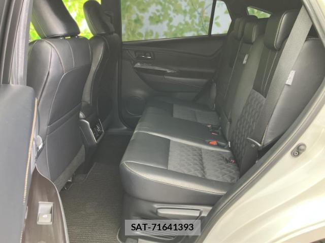 Toyota HARRIER 2018-09 8056206-6
