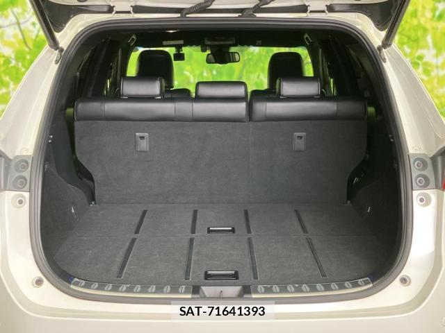 Toyota HARRIER 2018-09 8056206-7