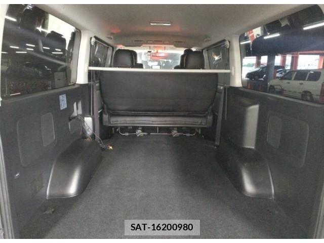 Toyota HIACE VAN 2016-02 8053268-2