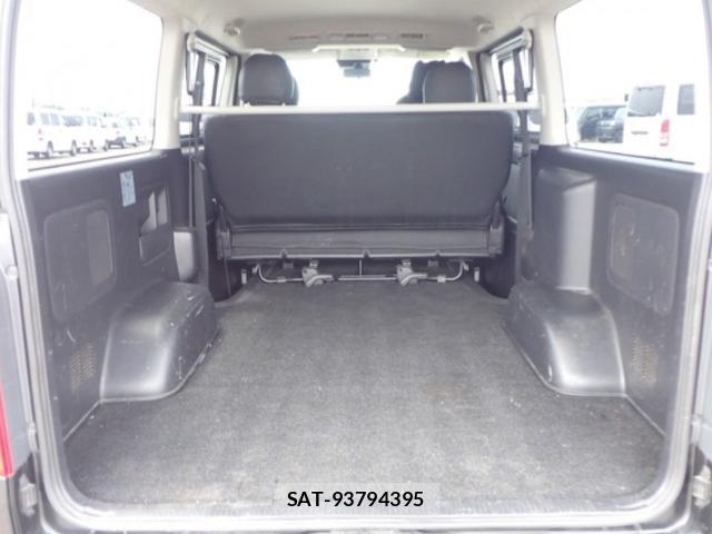 Toyota HIACE VAN 2019-07 8053270-2