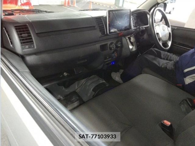Toyota HIACE VAN 2021-08 8053273-3