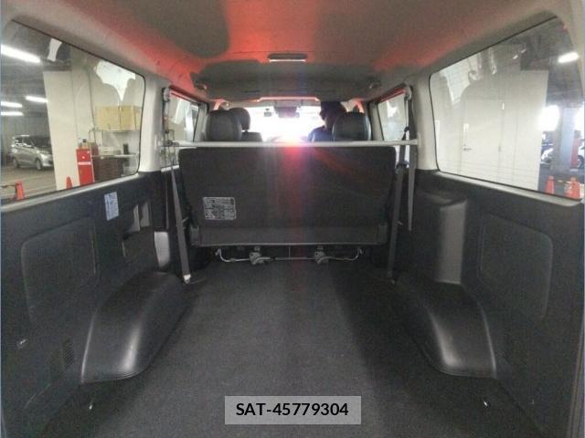 Toyota HIACE VAN 2018-01 8053276-2