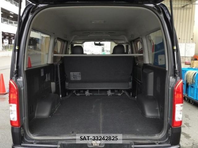 Toyota HIACE VAN 2016-11 8053277-2