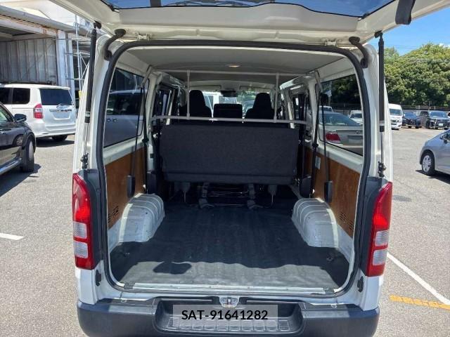 Toyota HIACE VAN 2018-07 8053291-2