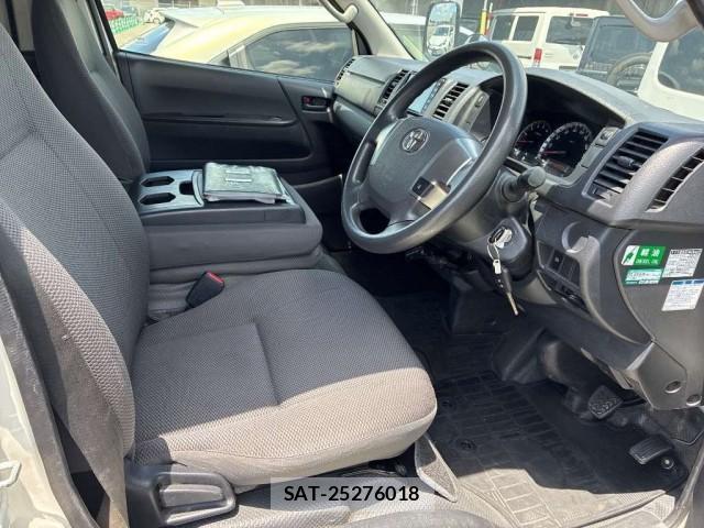 Toyota HIACE VAN 2018-07 8053292-3