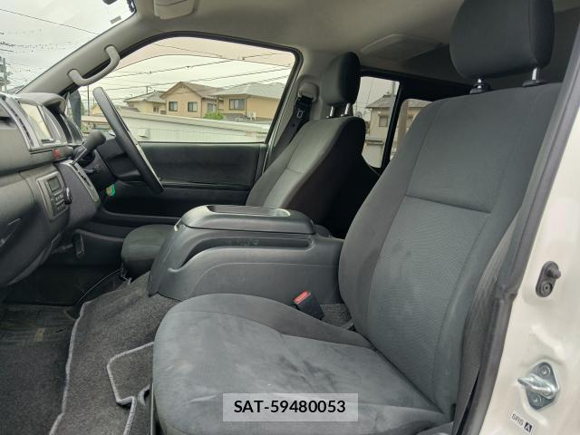 Toyota HIACE VAN 2021-01 8053416-9