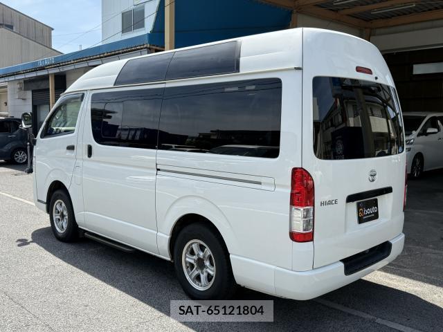 Toyota HIACE VAN 2017-12 8053438-14