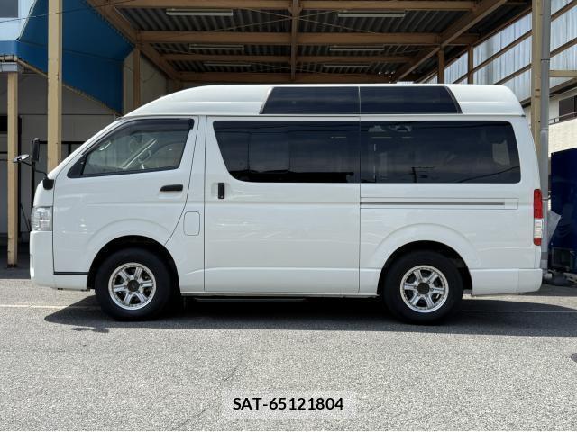 Toyota HIACE VAN 2017-12 8053438-15