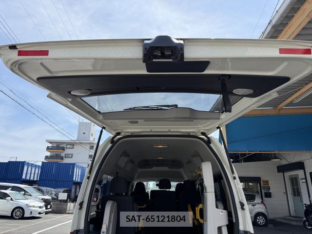 Toyota HIACE VAN 2017-12 8053438-17