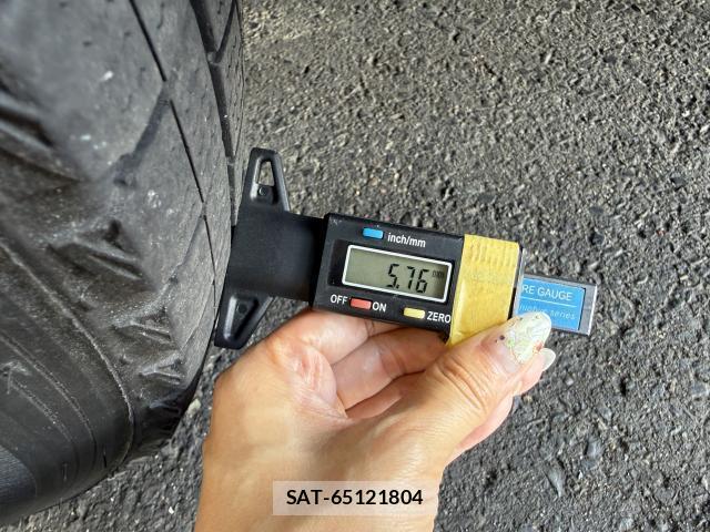 Toyota HIACE VAN 2017-12 8053438-4