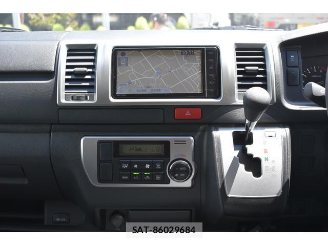 Toyota HIACE VAN 2023-04 8053551-12