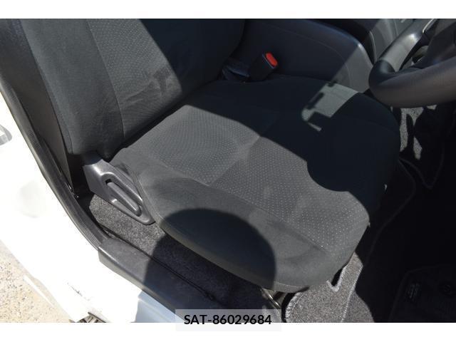 Toyota HIACE VAN 2023-04 8053551-14