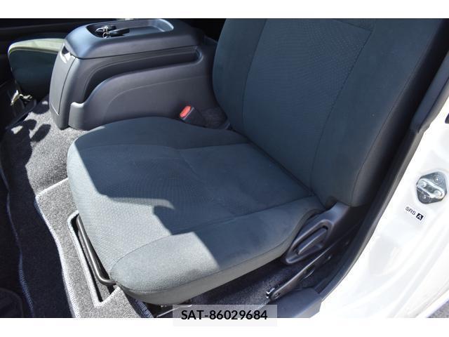 Toyota HIACE VAN 2023-04 8053551-19