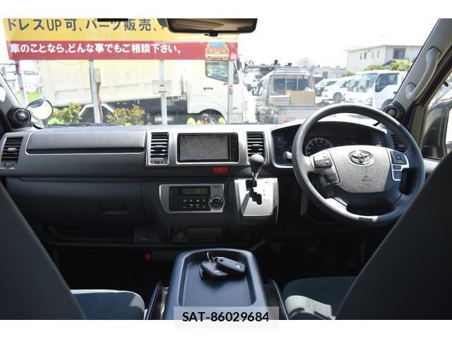 Toyota HIACE VAN 2023-04 8053551-3