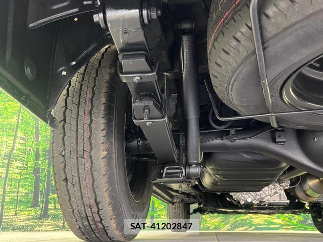 Toyota HIACE VAN 2026-04 8053605-19