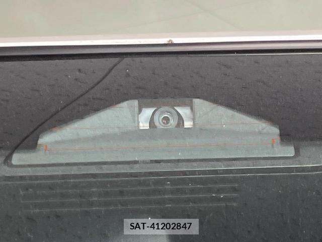 Toyota HIACE VAN 2026-04 8053605-5