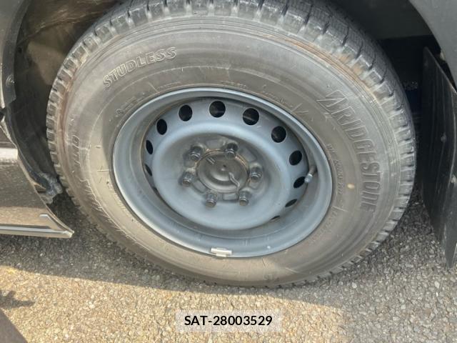 Toyota HIACE VAN 2019-09 8053723-12