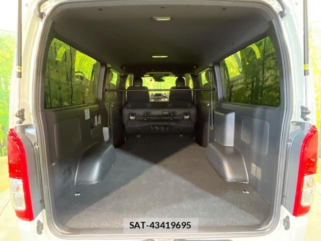 Toyota HIACE VAN 2021-04 8053751-10