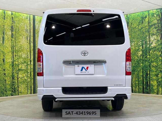 Toyota HIACE VAN 2021-04 8053751-14