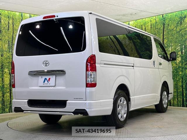 Toyota HIACE VAN 2021-04 8053751-16