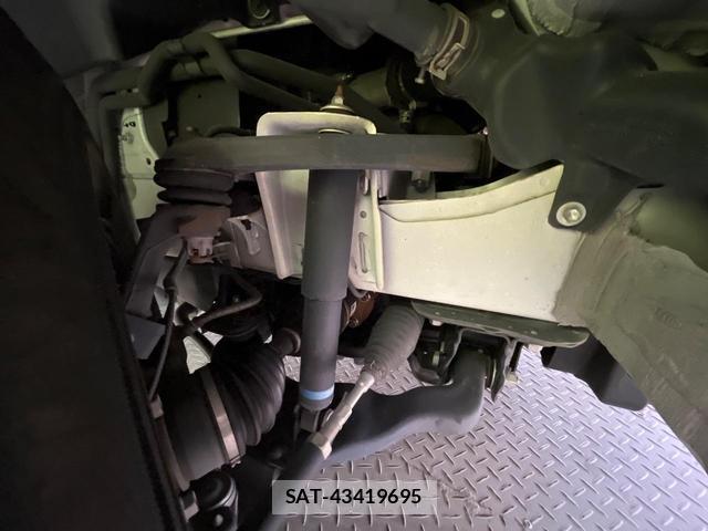 Toyota HIACE VAN 2021-04 8053751-19