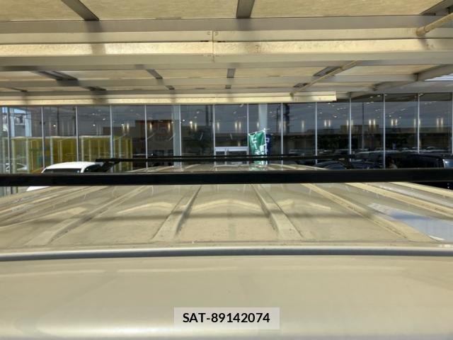 Toyota HIACE VAN 2018-01 8053903-12