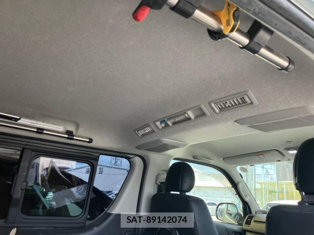 Toyota HIACE VAN 2018-01 8053903-5
