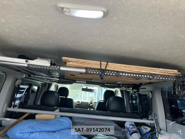 Toyota HIACE VAN 2018-01 8053903-6