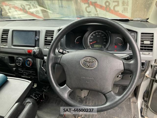 Toyota HIACE VAN 2011-01 8054012-18