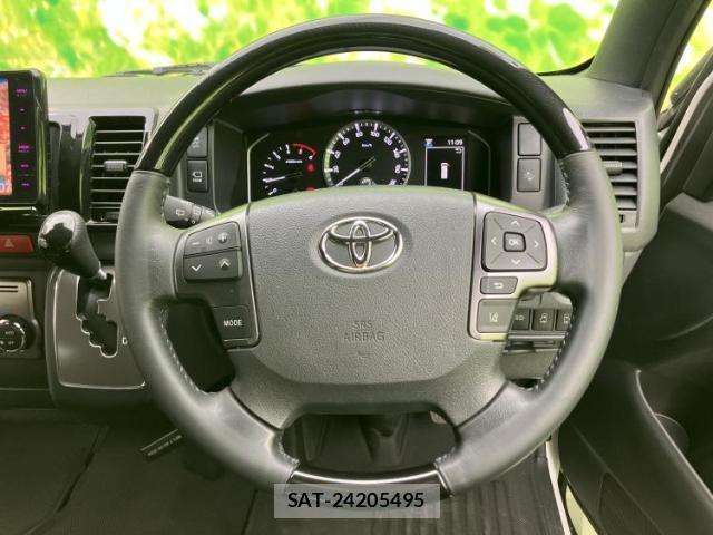 Toyota HIACE VAN 2025-07 8054513-14