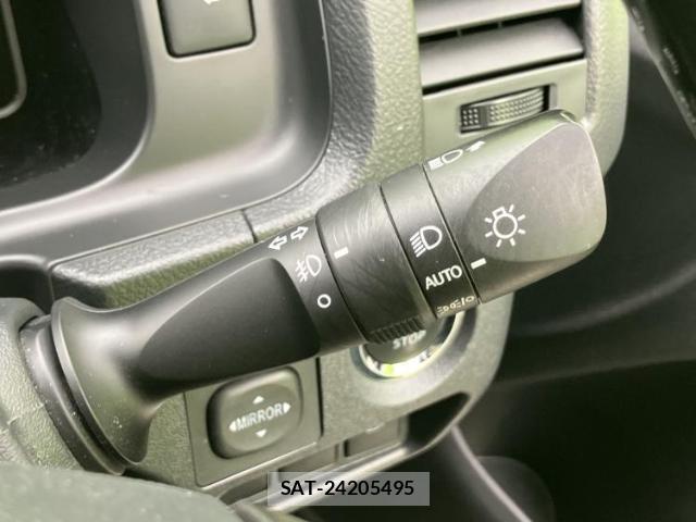 Toyota HIACE VAN 2025-07 8054513-15